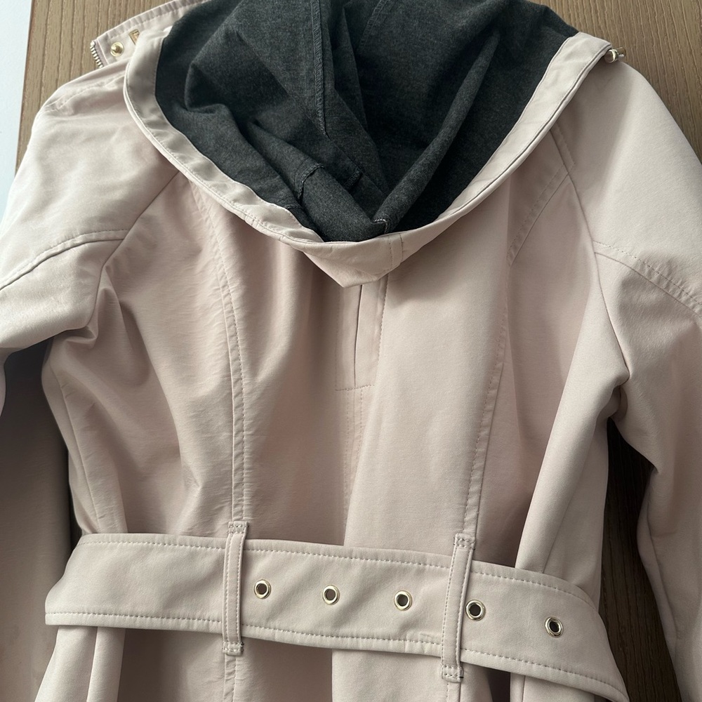 MICHAEL Michael Kors Light Pink Raincoat with Hood